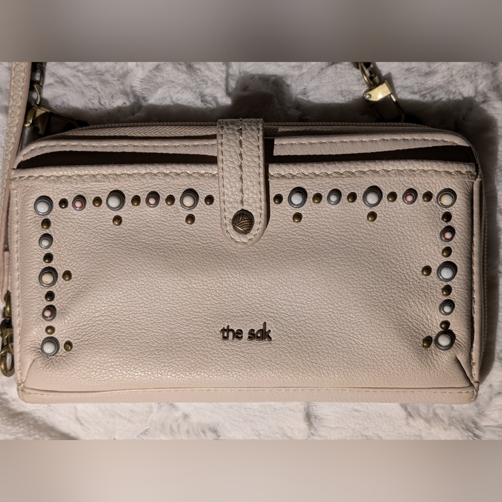 The Sak Iris Studded Leather Smartphone Cream In Excellent Condition! - Picture 3 of 11